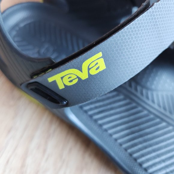 Teva Barracuda Hiking Sport Sandals Waterproof Adjustable Strap Black Green Mens main image 7